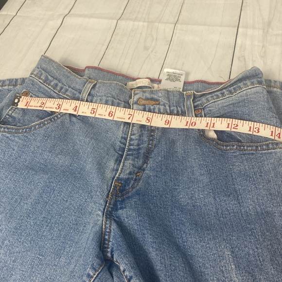 Levi’s Women’s Jeans 550 Relaxed Boot Cut (Size 6L) – Dated Early 2000’s - Picture 6 of 10
